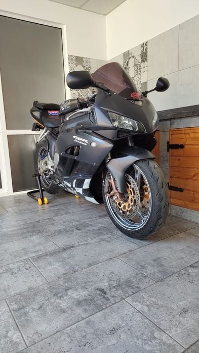 Honda cbr 1000 rr