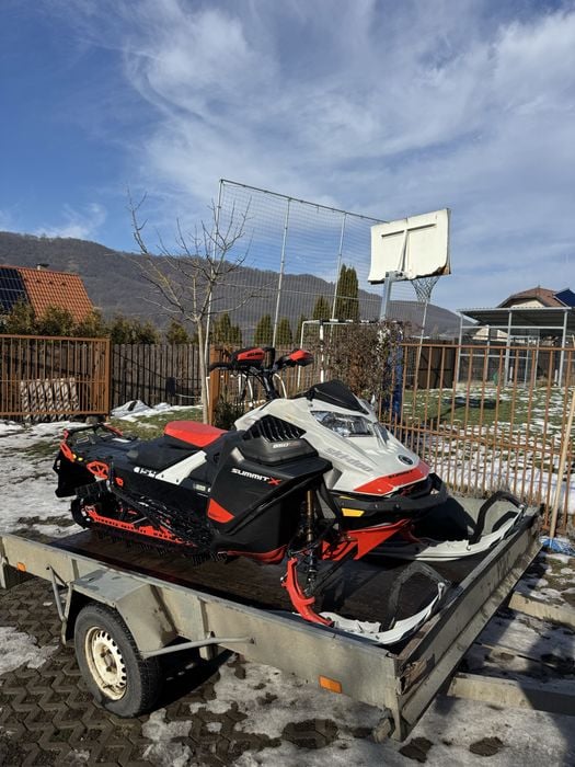 Vand Ski doo Summit X Turbo 154