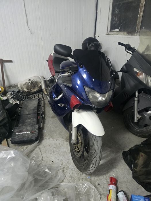 Vând honda cbr f4, sau schimb cu ATV