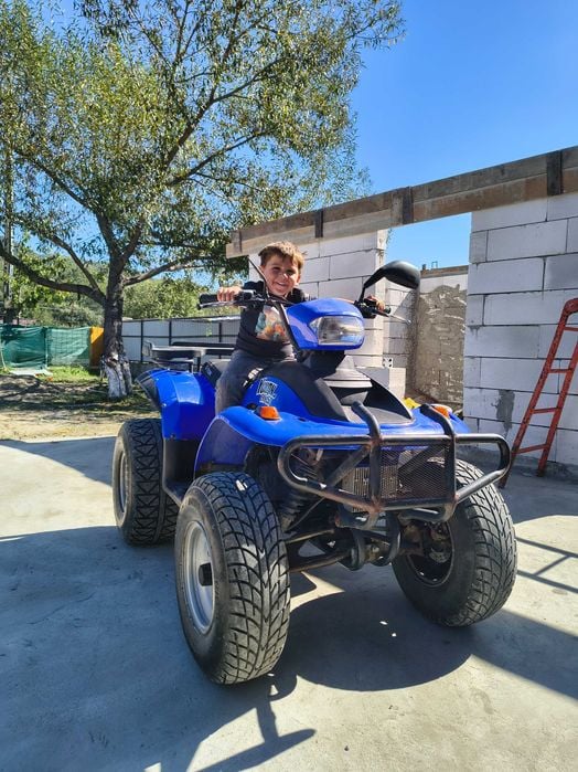 Vând sau schimb atv cu auto