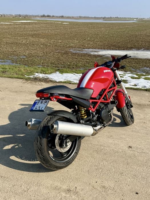 Ducati Monster 695 – 2006 – 24.000 km – înmatriculată RO