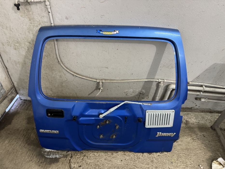 Hayon jimny anul 2000