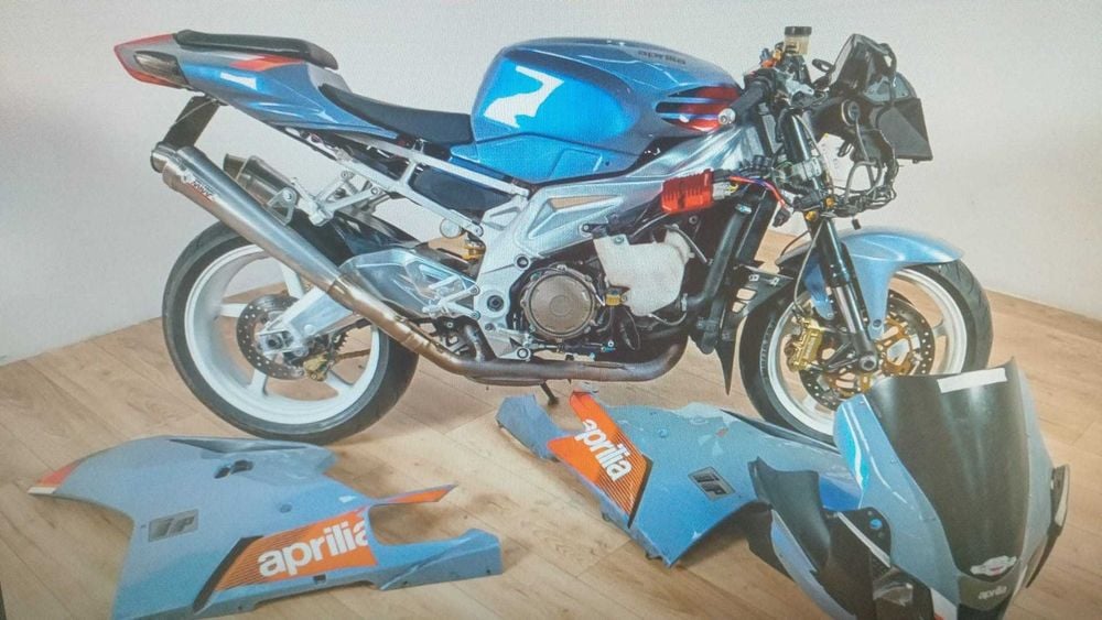 Dezmembrez Aprilia RSV 1000 R model 2004 - 2008