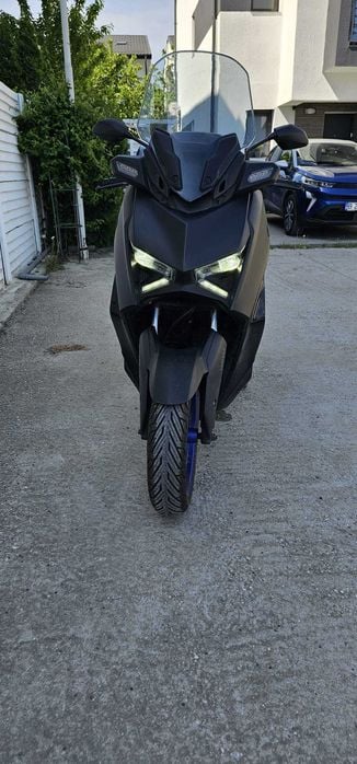 YAMAHA XMAX 300 - 2024, 6 luni garantie, 6400 km