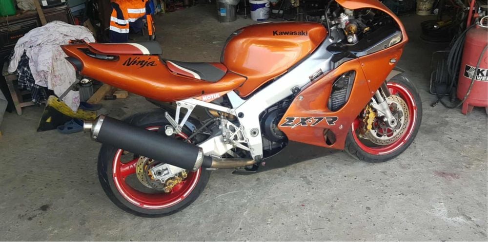 Kawasaki ninja ZX7