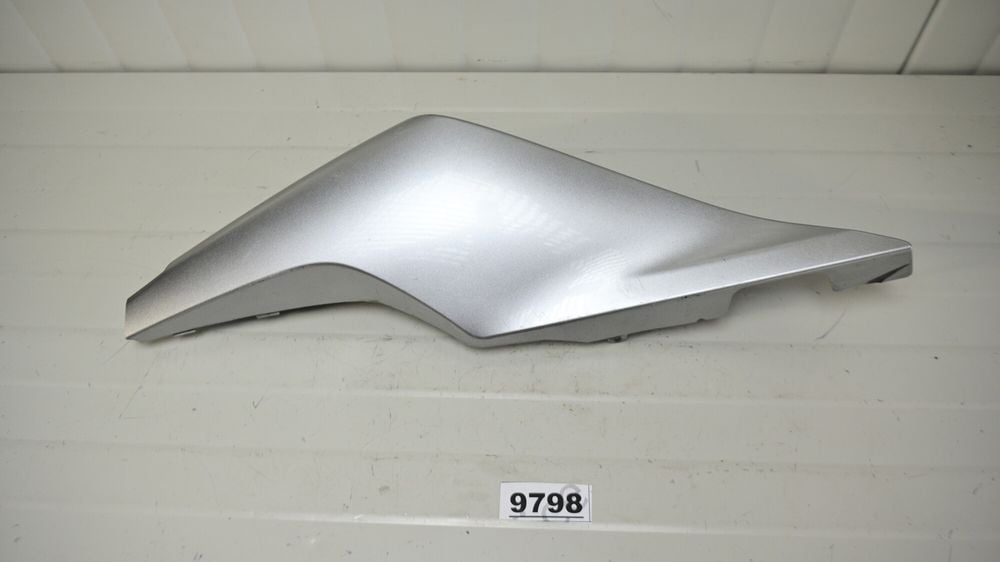 Honda VFR1200F 2010 Carena codita spate dreapta