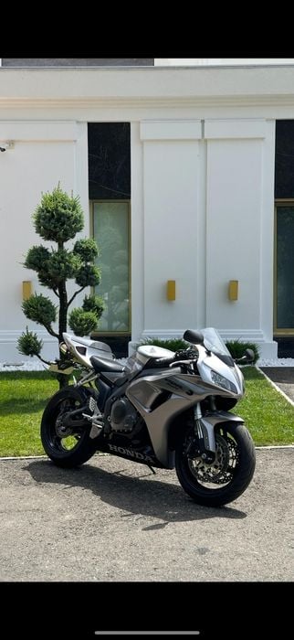 dezmembrari honda cbr 1000 rr fireblade