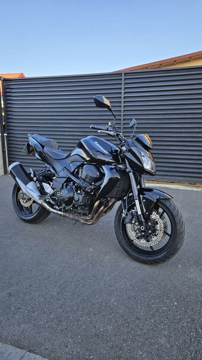 Vând Kawasaki z750
