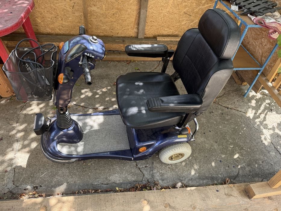 carucior electric  mercury m36