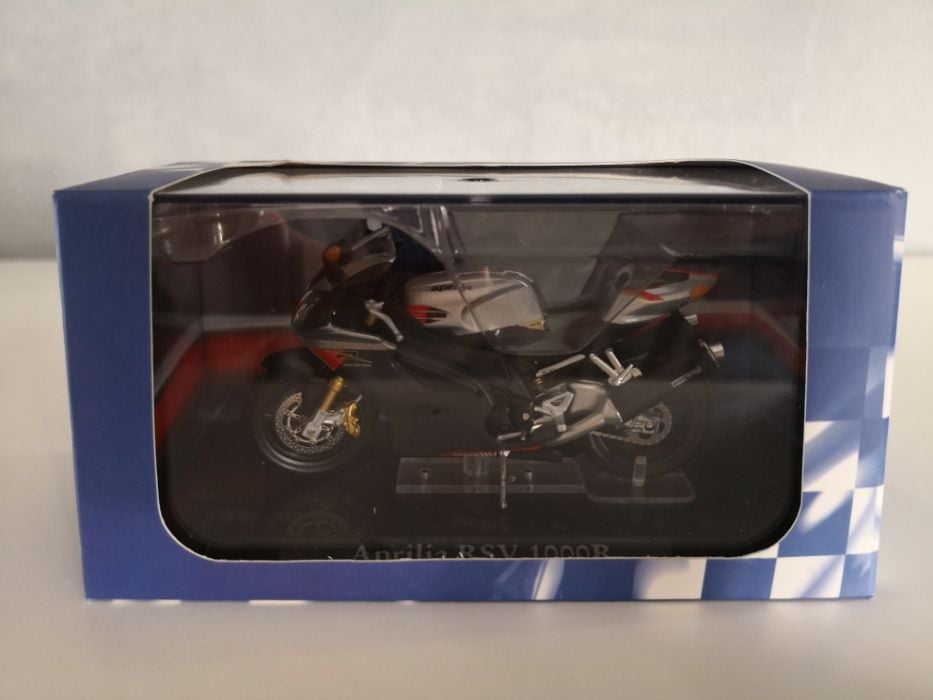 Macheta IXO/Altaya Aprilia RSV 1000R 1/24