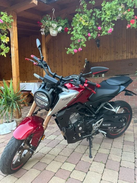 Honda     CB125R
