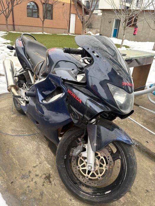 Honda CBR F4 pentru piese