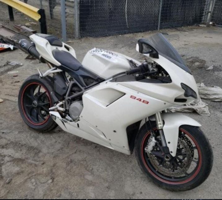 Rezervor  Ducati 848 1098  discuri si carene