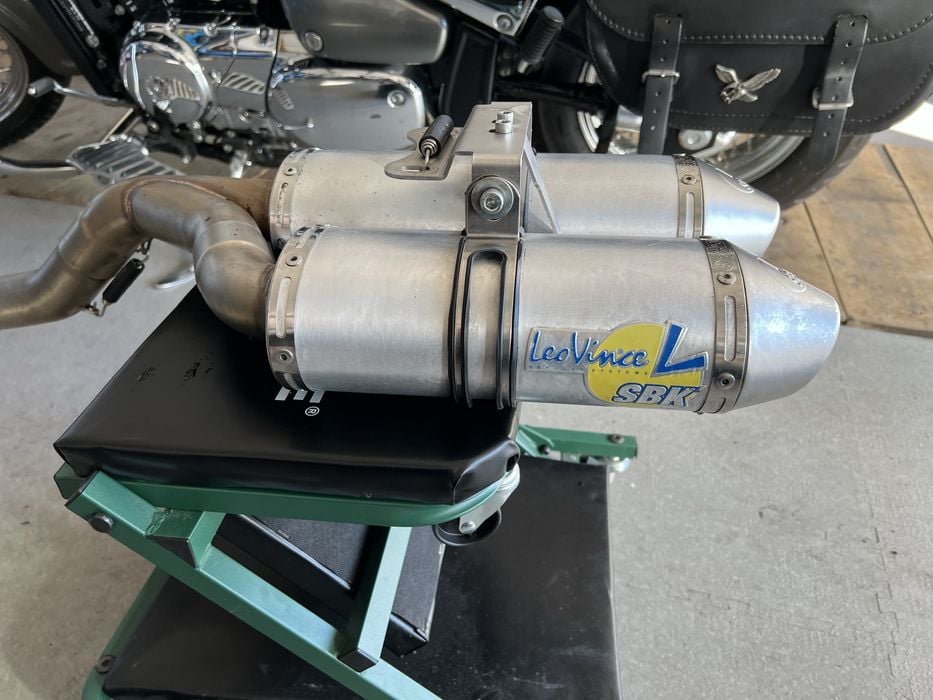 Toba LeoVince Yamaha fz6