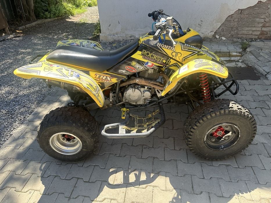 quad honda trx inmatriculat numere negre