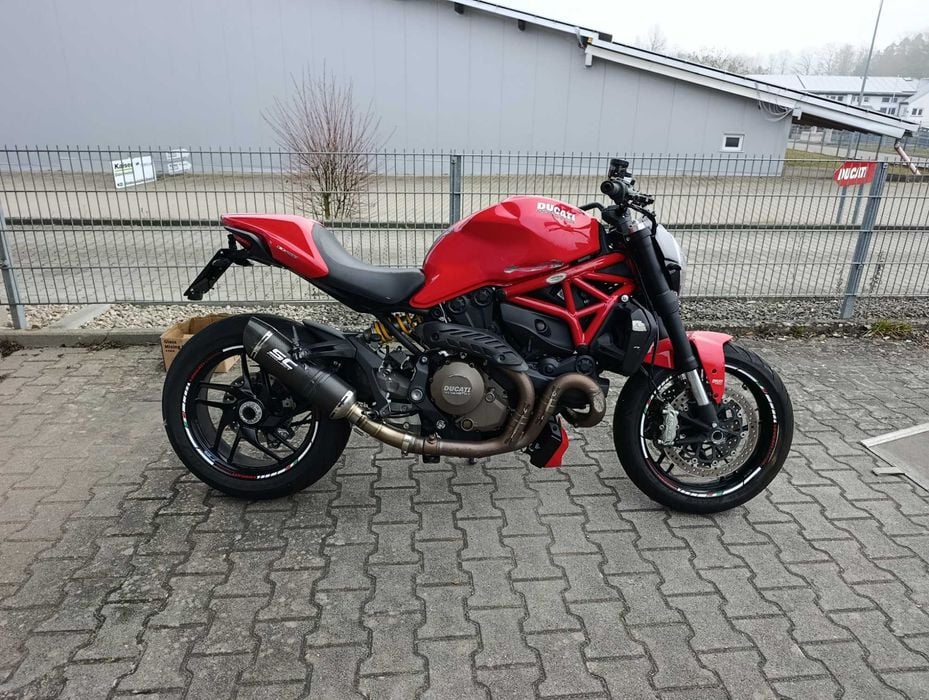 Ducati Monster 1200