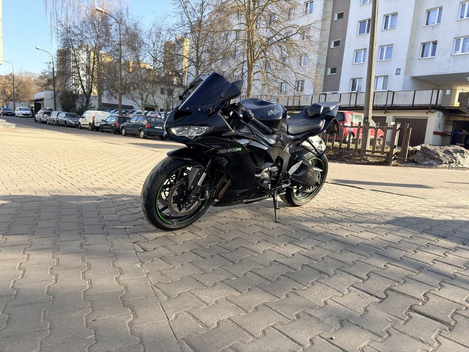 Kawasaki Zx6r 636 cbr gsxr