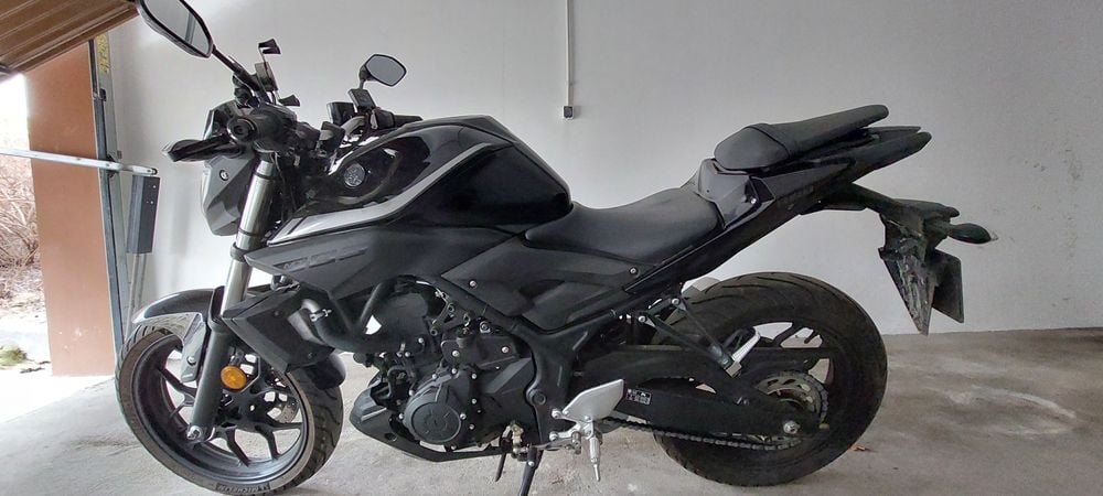 Motocykl Yamaha mt03