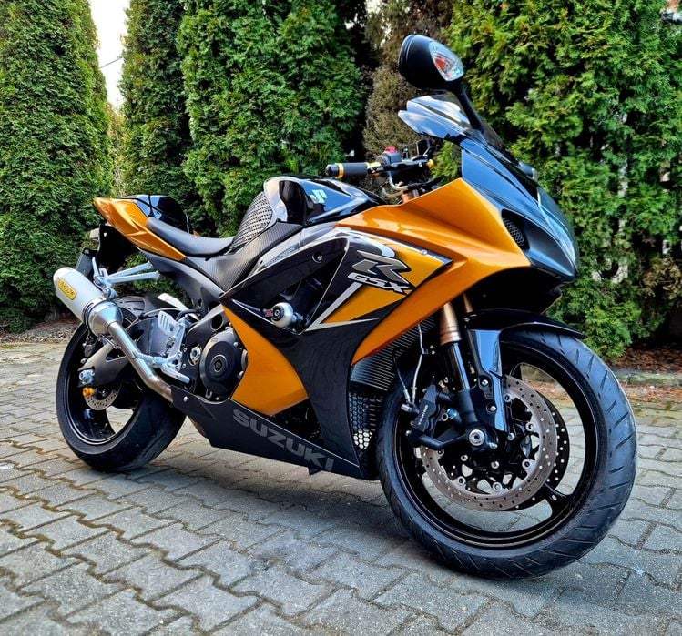 Suzuki gsxr 1000 k8 Piękny