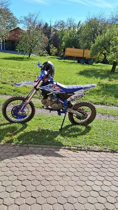 Witam sprzedam crossa RFZ 140