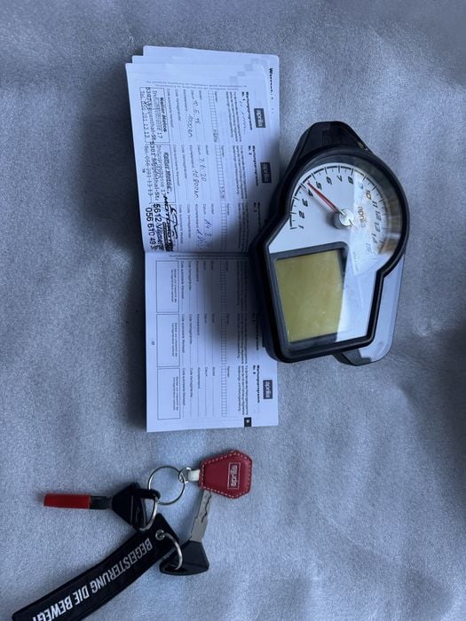 Owiewki silnik  czesci do aprilia tuono 1100 V4