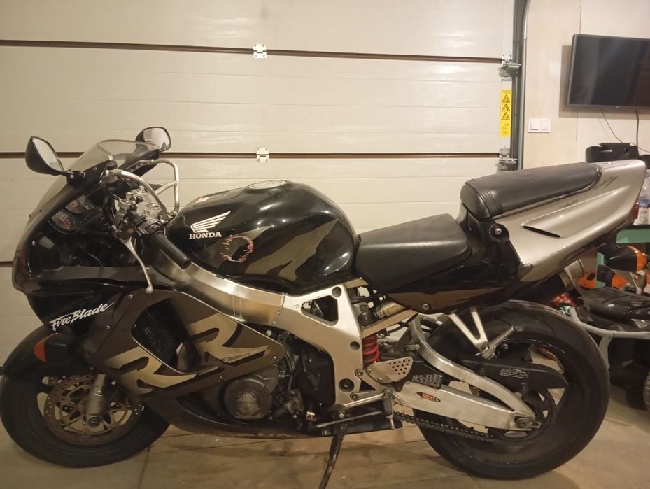 Honda CBR 900RR Fireblade SC33