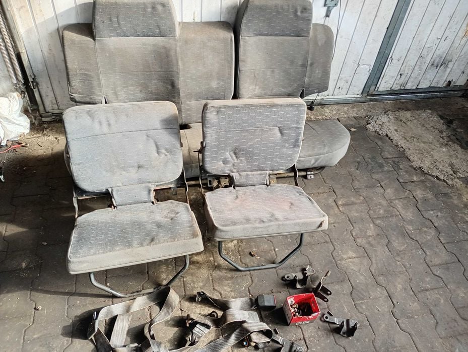 Fotele trzeci rząd 6, 7 miejsce Land Rover Discovery 1 89-98r. pasy