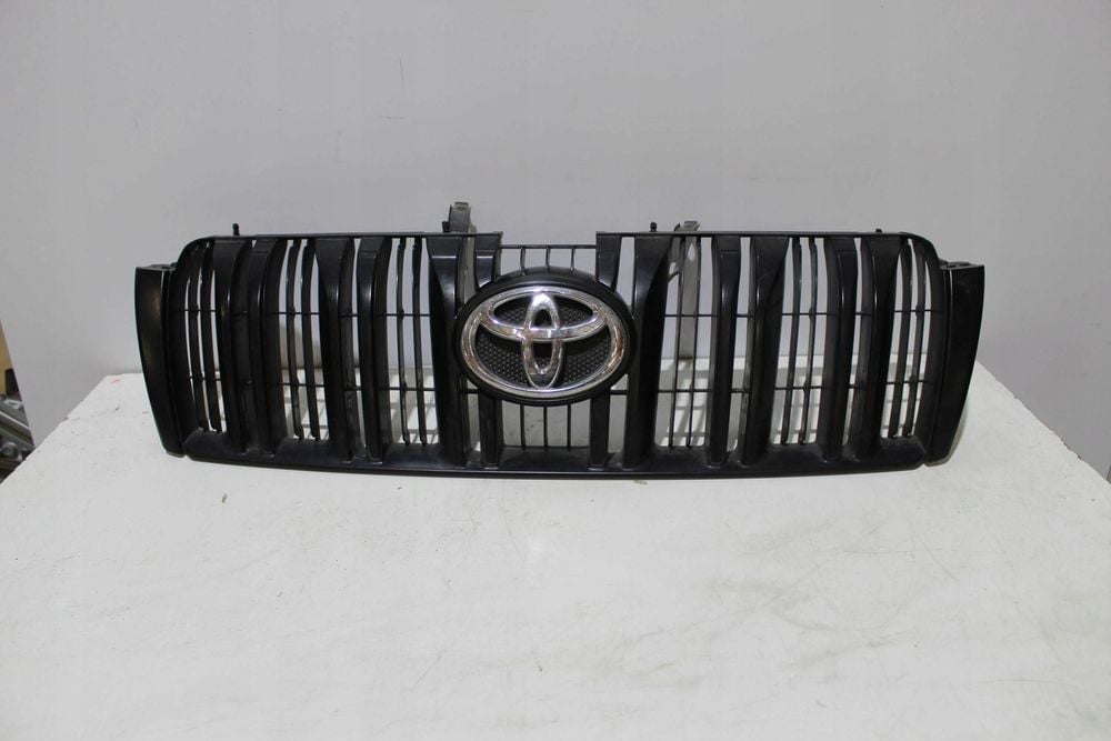 atrapa chłodnicy grill toyota land cruiser j150