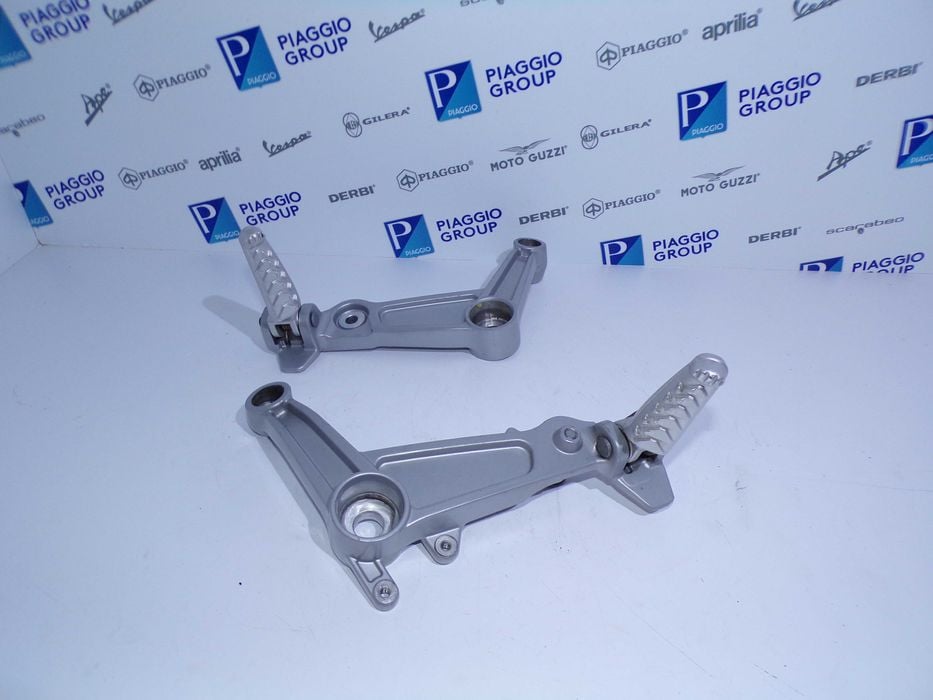 Komplet Set Kierowcy Przód Sety Prawy i Lewy Aprilia RS660 Tuono 660