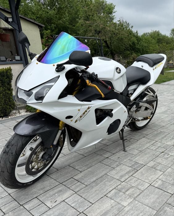 CBR 954rr fireblade