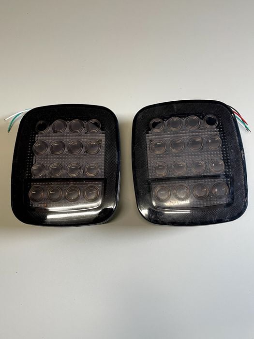 Zestaw tylnych lamp LED Jeep Wrangler (2456)