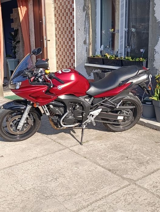 sprzedaż Yamahy FZ6