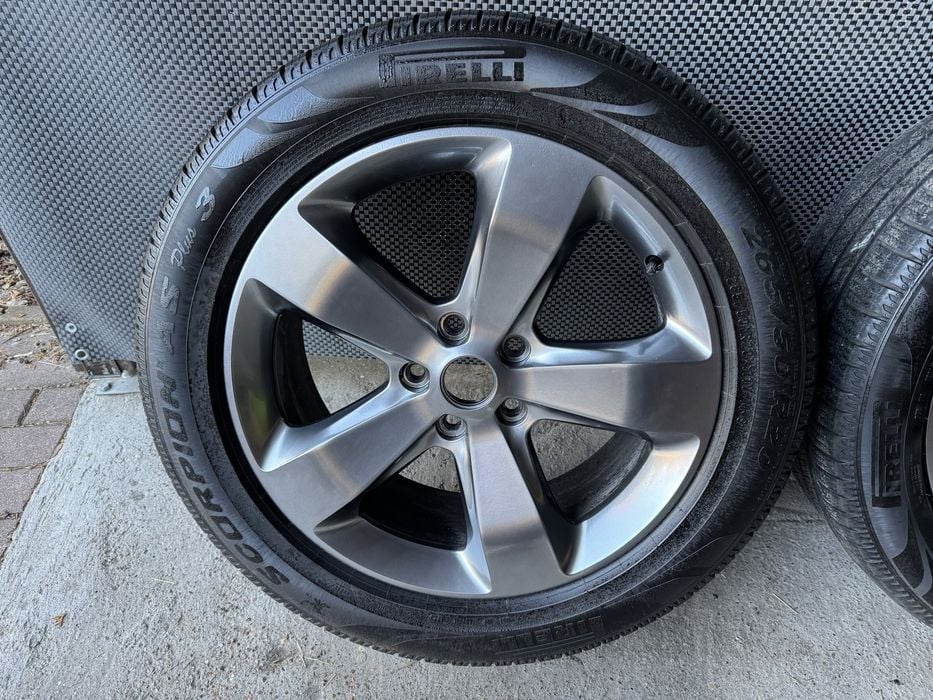 Kola jeep grand cherokee wk2 / dodge durango