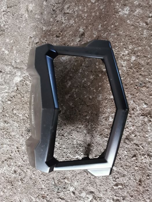 Polaris sportsman osłona owiewka lampy centralnej licznika zegar