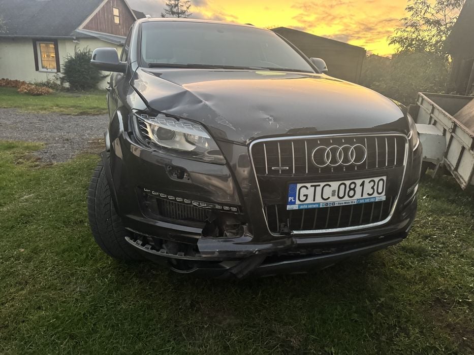 Rezerwacha Audi q7 3.0 tdi quatrro lift po kolizji