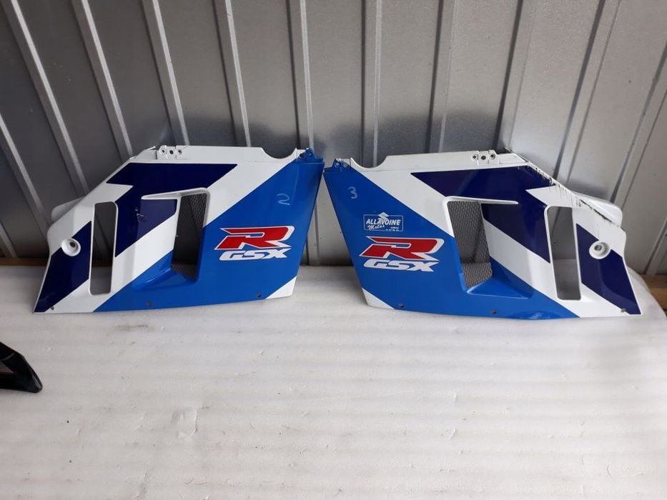 suzuki gsxr 1100 owiewka bok boczek olejak igła