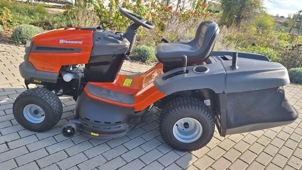 Traktorek kosiarka HUSQVARNA  TC 138 L