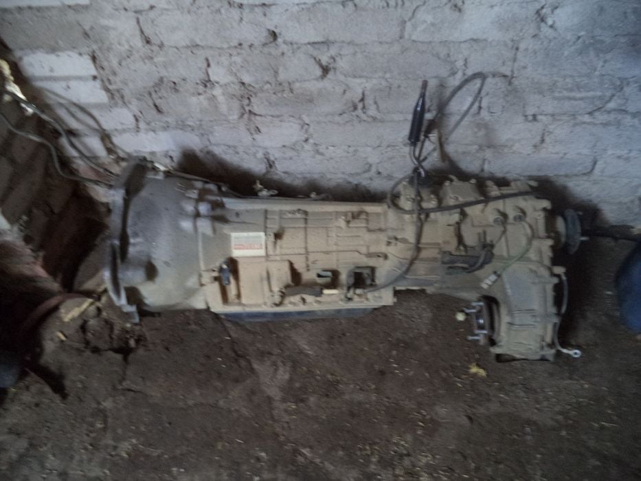 Skrzynia biegow automat,manual Toyota Hilux model od 2011r.