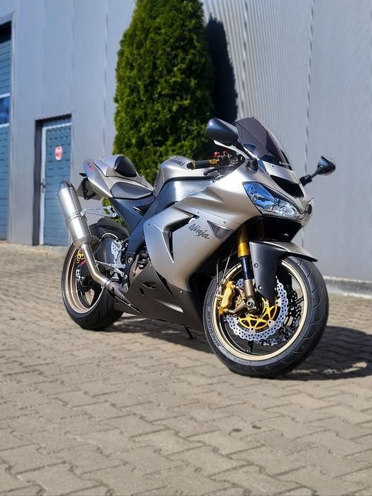 Kawasaki ZX10R 1Gen (2005) – Stan Idealny | Metallic Titanium