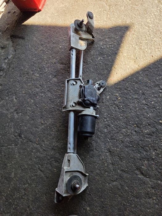 Mechanizm wycieraczek silniczek komplet nissan navara D40 3.0 v6