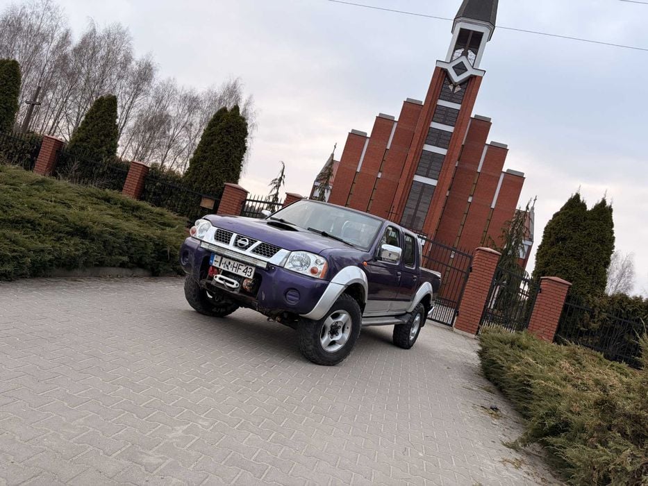 NISSAN NAVARA D22 wyciągarka DRAGON klimatronik opony M/T 4x4 webasto