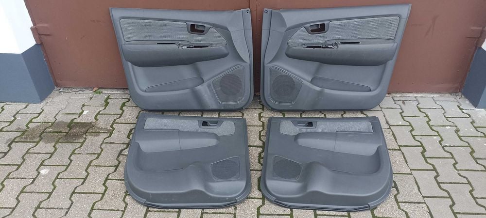 2014 Toyota Hilux VII  boczki drzwi 4 komplet
