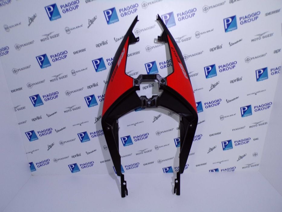 Zadłupek Owiewki pod Siedzenie Boczki Bok komplet Aprilia RS660 Tuono