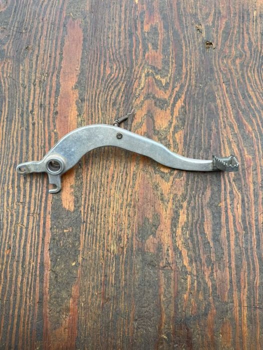 nozka dzwignia hamulca tyl tylna pompy zacisk Kawasaki kfx 450 r 08-14