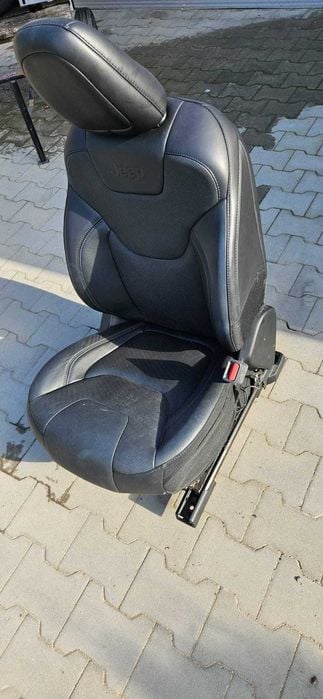 fotel pasażera skóra Jeep Cherokee KL lift po 19r