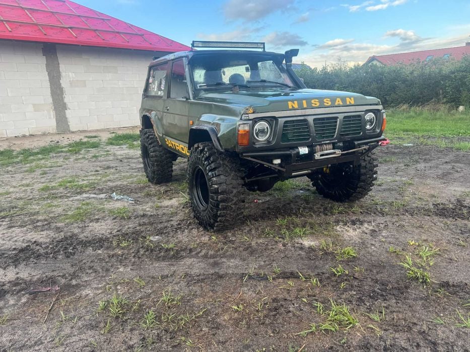 Nissan Patrol Y60 BMW