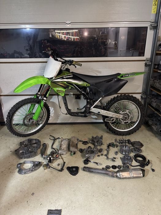 Kartery Skrzynia Wał Sprzęgło Silnik Części KAWASAKI KXF250 R 04-08