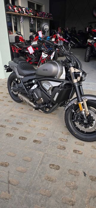 Motocykl Cruiser CHOPPER QJMOTOR SRV 700 Nowy Rocznik 2026,