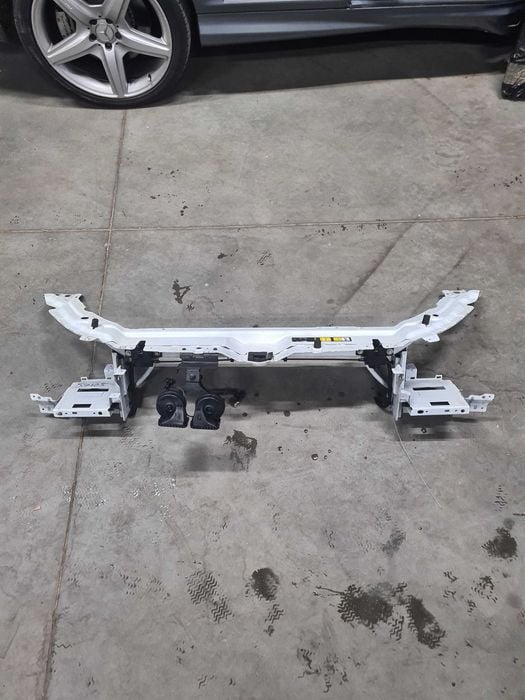 Land Rover Discovery Sport L550 belka wzmocnienie czołowe przód