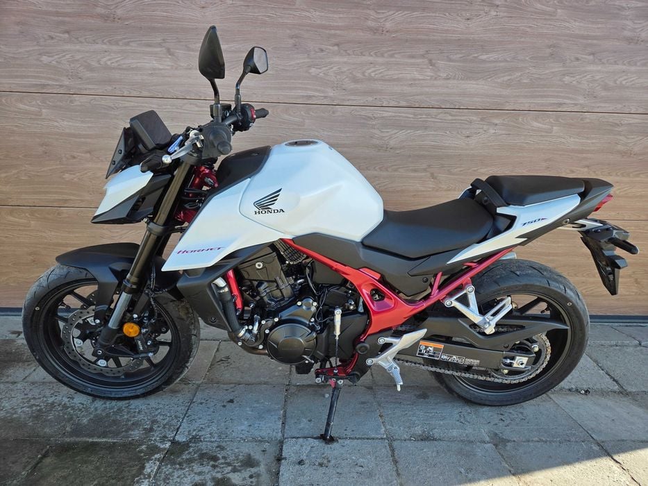 Honda CB 750 HORNET jak nowa 500km przebiegu Nowy model na A2 Navi